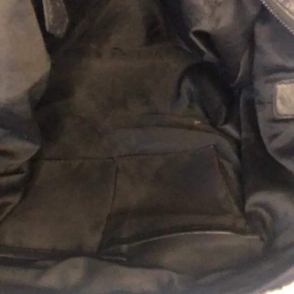 JOELLE HAWKINS large black genuine leather shoulder handbag. Silver hardware. - Picture 11 of 14